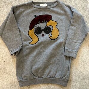 Gucci Gray Sweatshirt with Graphic Accents 4y